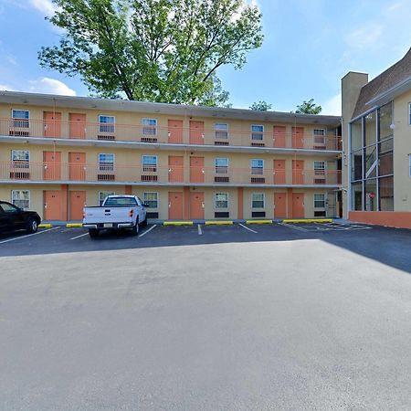 Americas Best Value Inn Media Philadelphia Екстериор снимка