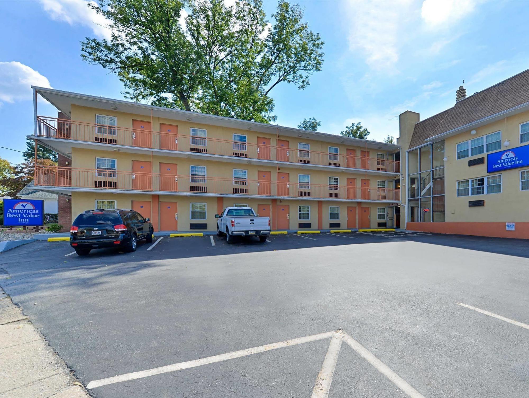 Americas Best Value Inn Media Philadelphia Екстериор снимка